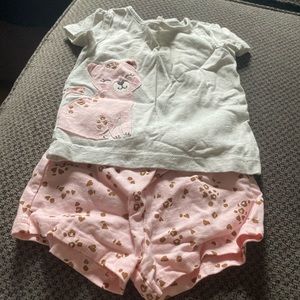 Child of mine baby girl short set size 6-9 months